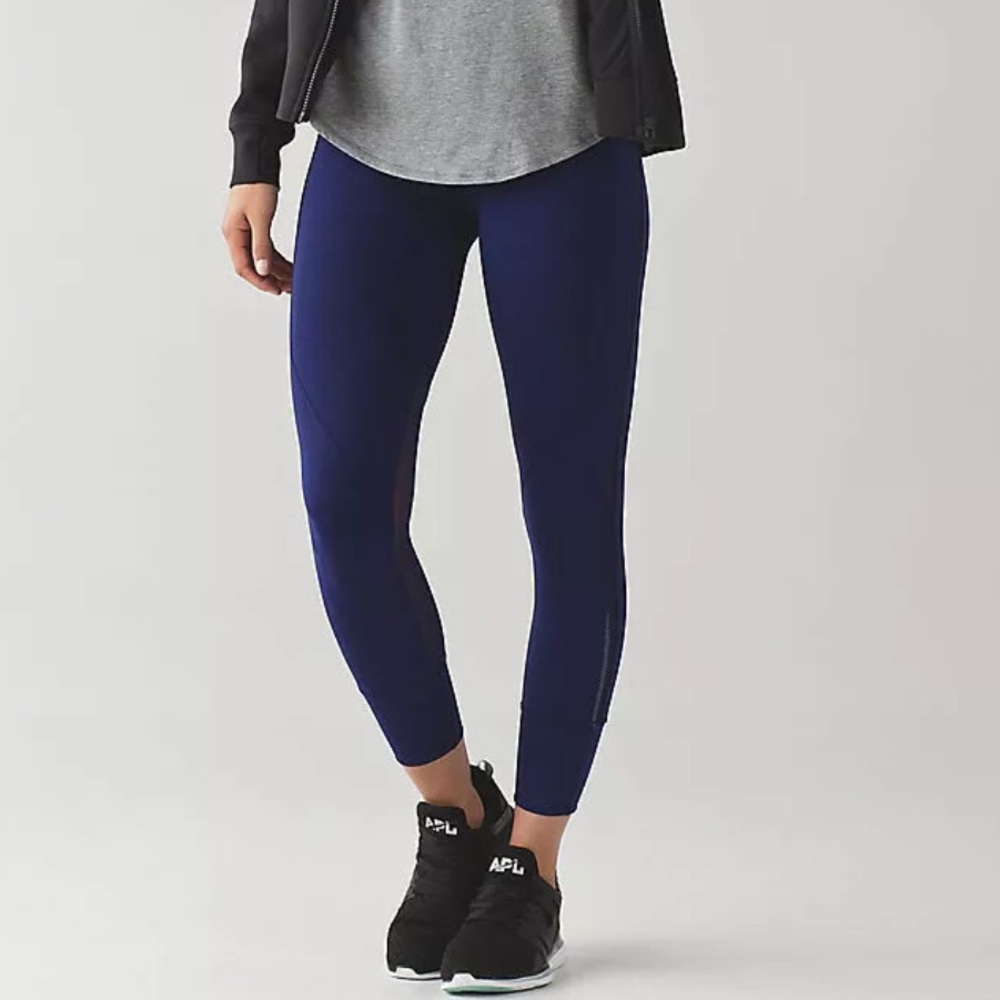 Lululemon Hit It 7/8 Tight Hero Blue Mesh Size 4